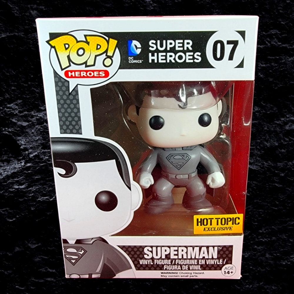 Brand new Superman Hot topic exclusive funko # 07 (nib)